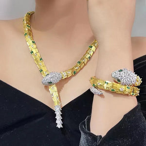 Designer Ring Earrings Bracelet Necklace Plated Gold Color Zircon Green Red Eyes Snake Serpent Jewelry Sets