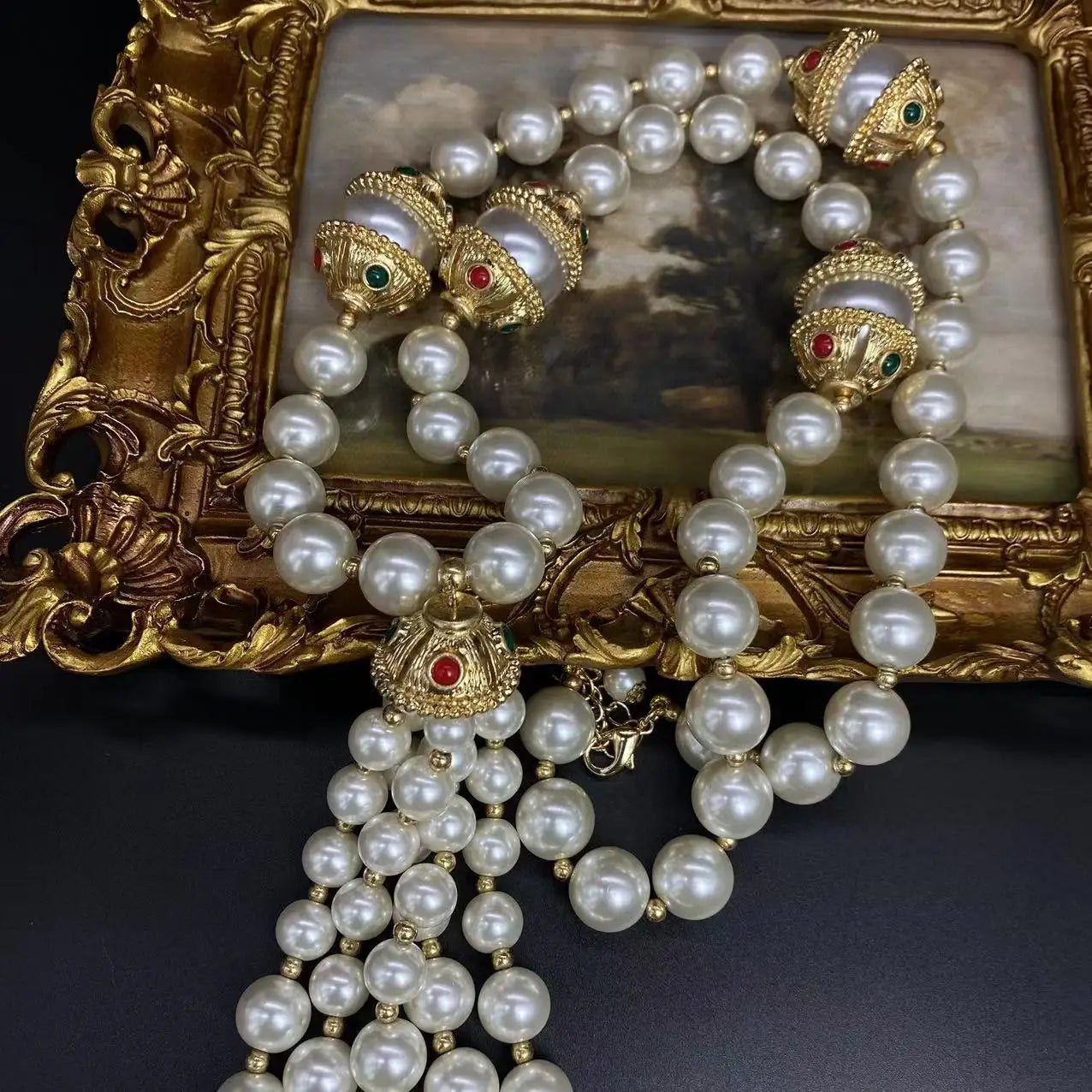 Luxury Vintage Baroque  Pearl Necklace