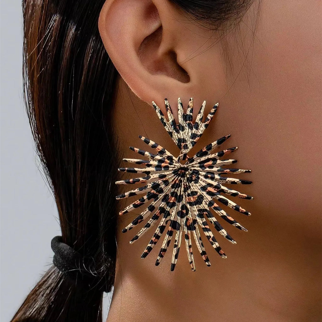 Exaggerated  Big Fans Earring