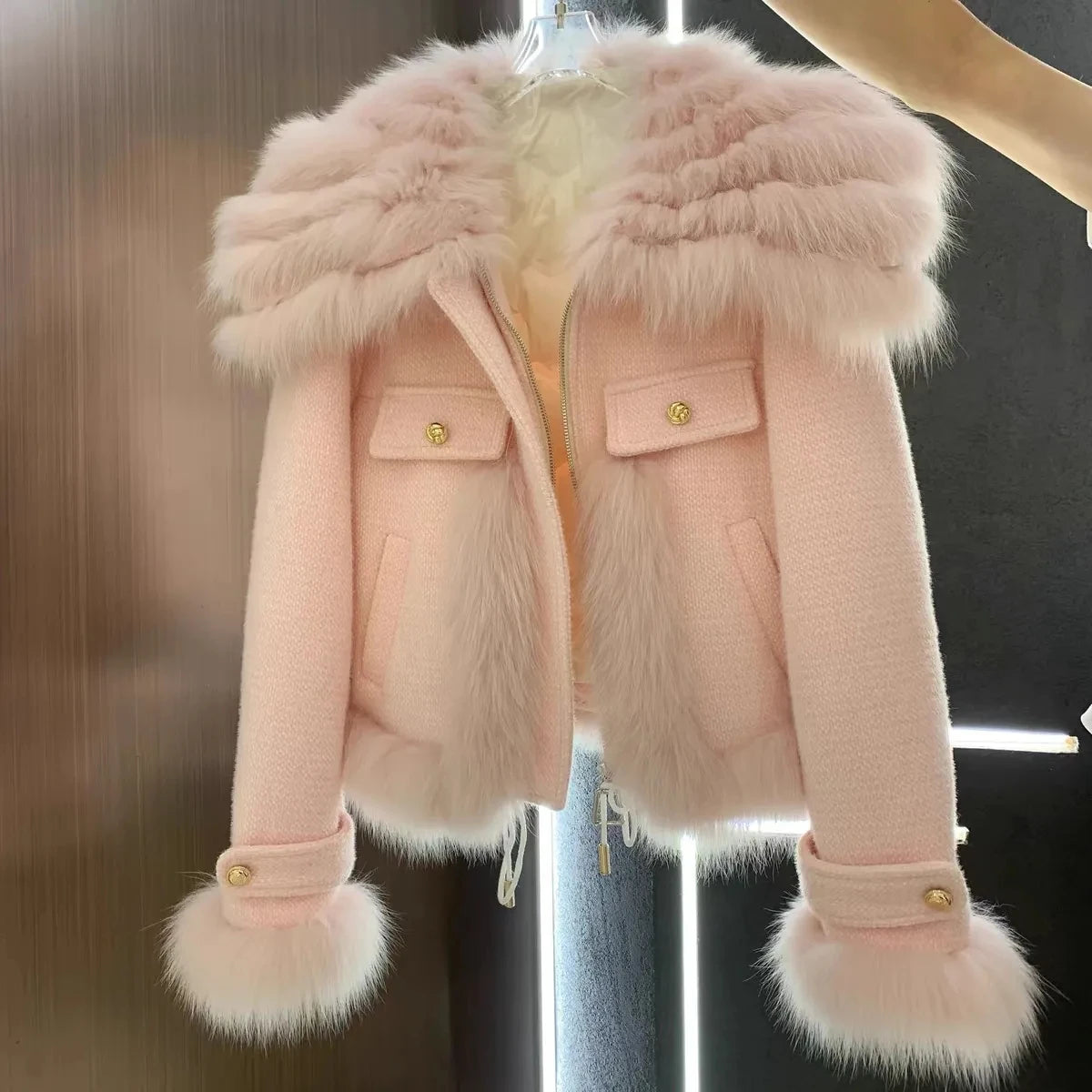 ﻿ Beautiful Temperament Environmentally Friendly Fur Coat