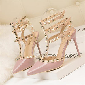 Nude Rivets Buckle Shoe